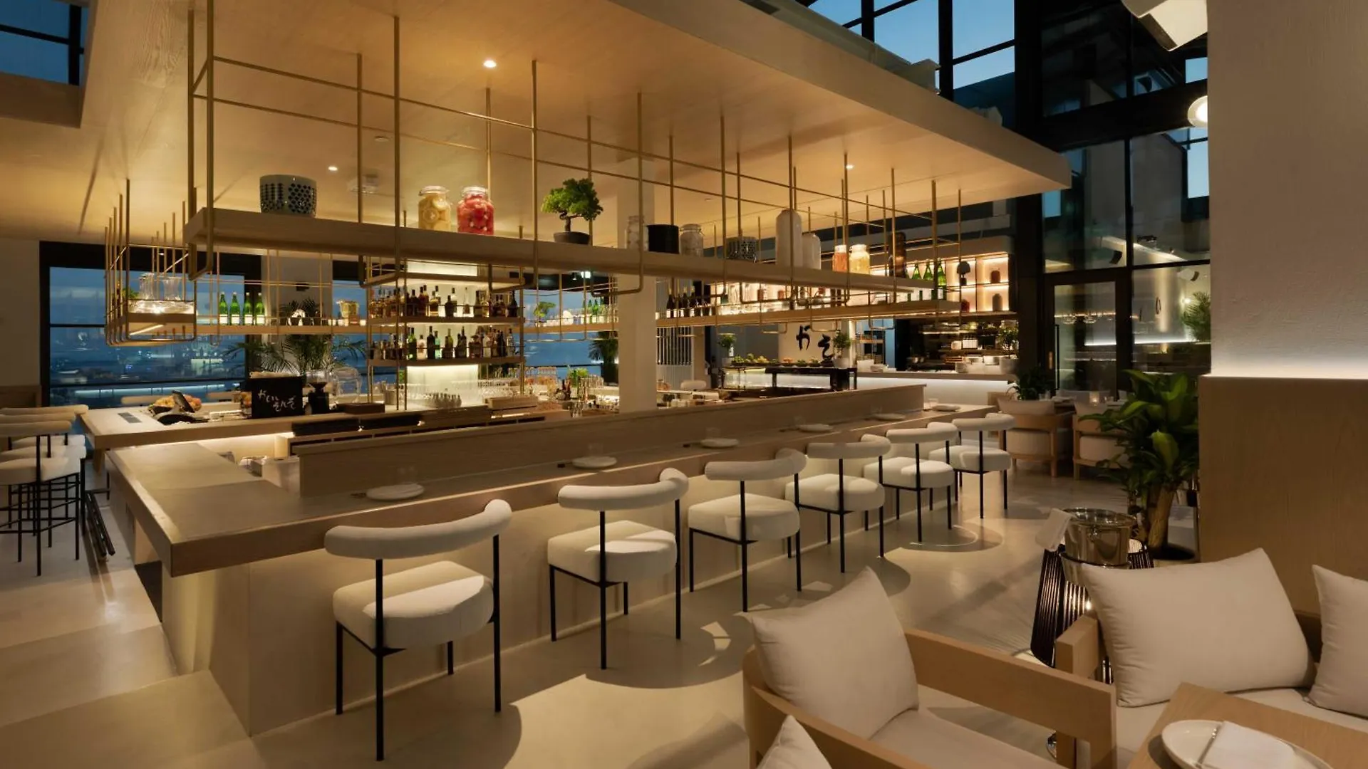 Hyatt Centric Jumeirah Dubai